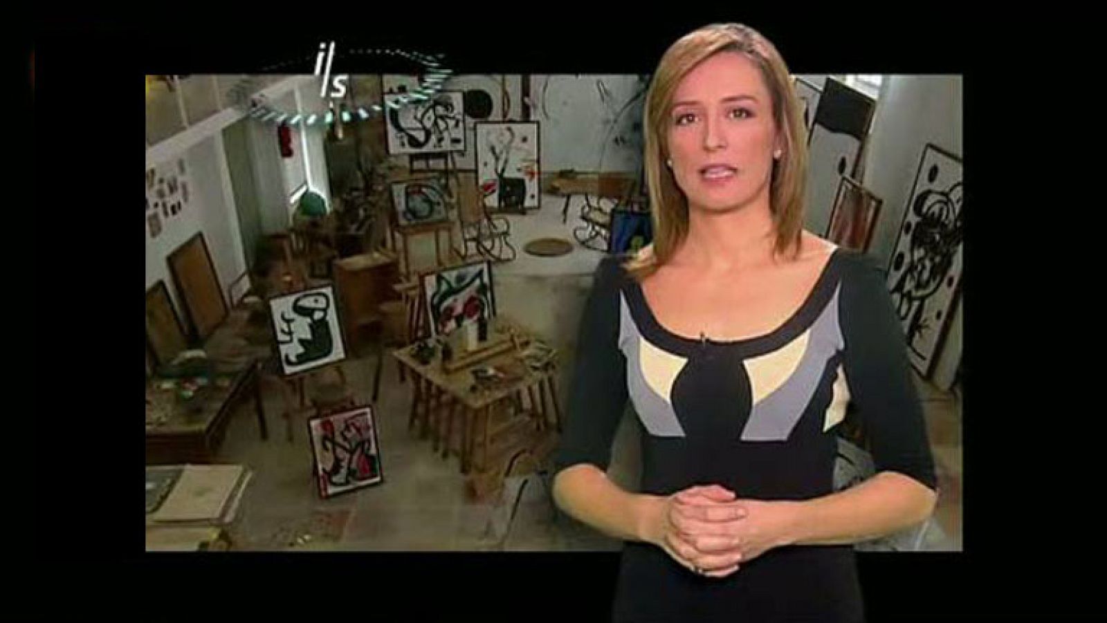 Ariño, presentando un programa de Informe Semanal