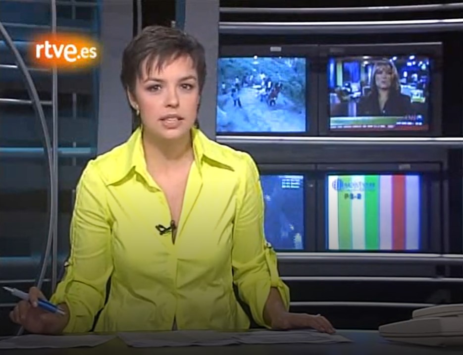 Cristina Villanueva, durante un programa de La 2 en 2004