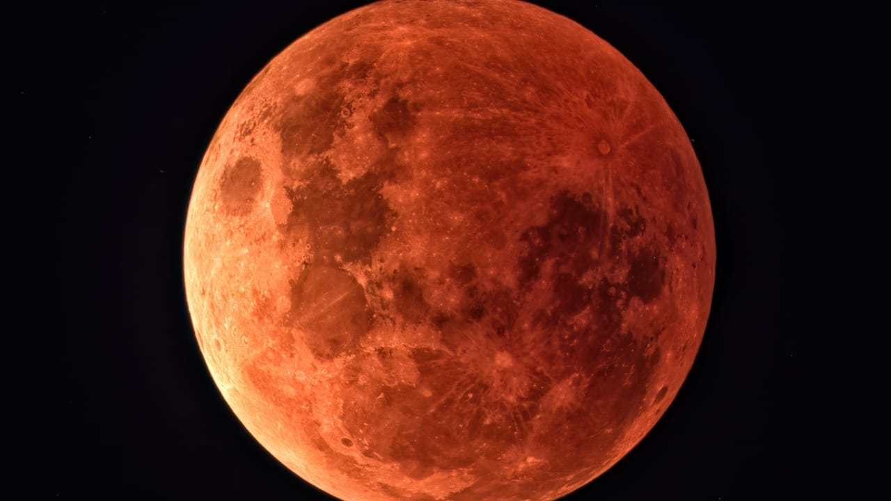 Eclipse total de Luna: qué día es, cuándo empieza y dónde verlo Eclipse total de Luna: qué día es, cuándo empieza y dónde verlo