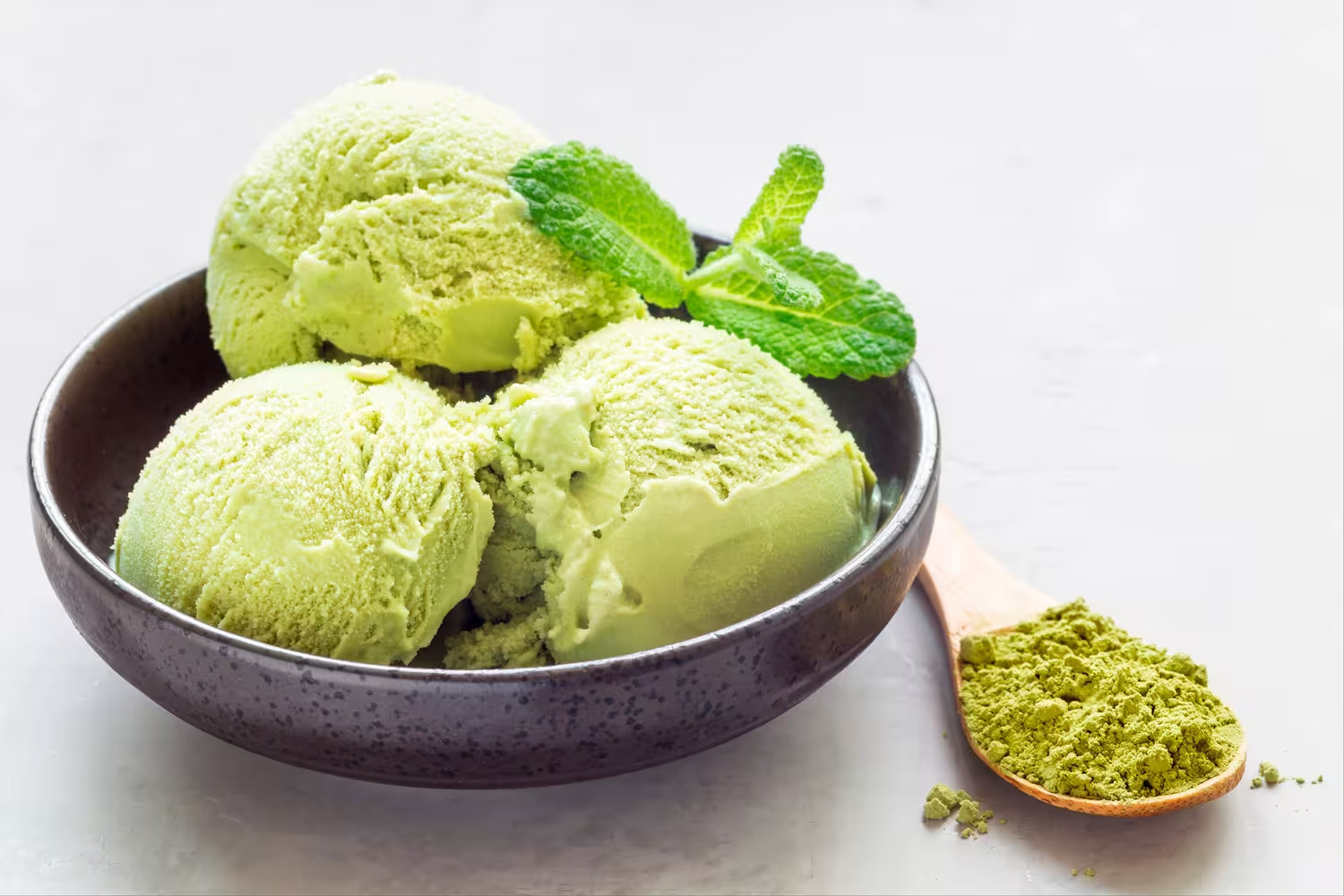 Helado casero de té matcha