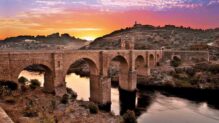 Puente de Alcántara (Toledo) - Sociedad