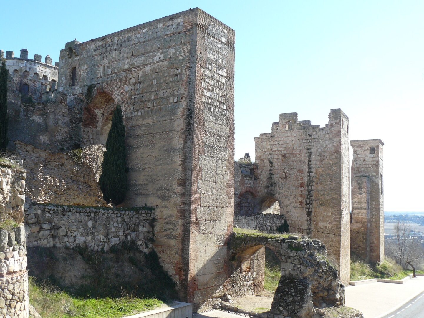 Castillo de Escalona - Sociedad