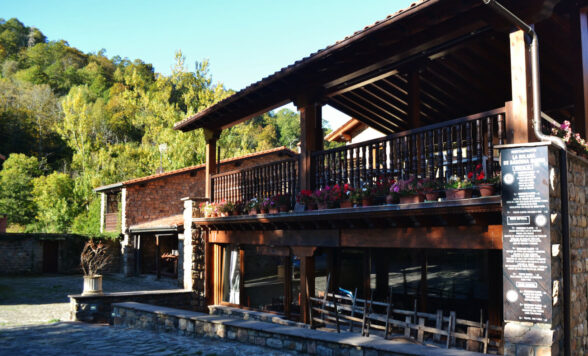 El pueblo de Cantabria donde comer y pasear este septiembre