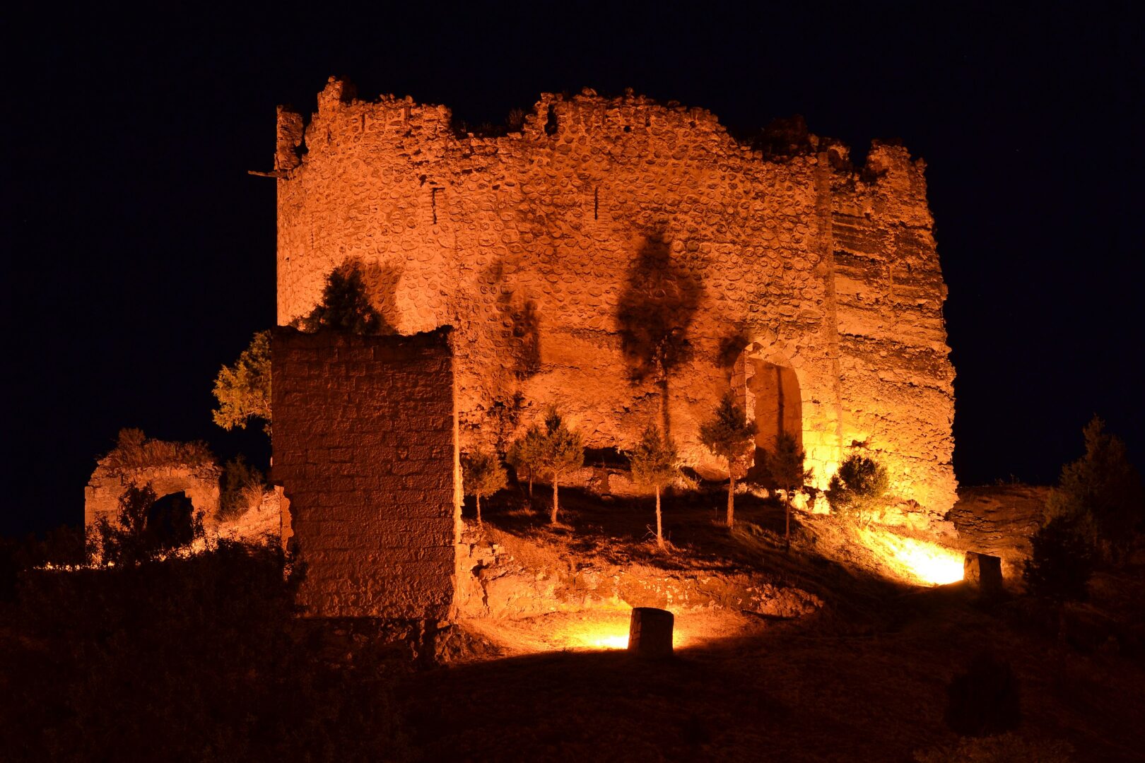 Castillo templario de Castillejo de Robledo - Sociedad